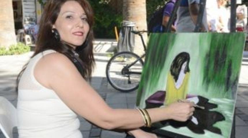 Sanat&ccedil;ılar İzmir&rsquo;de