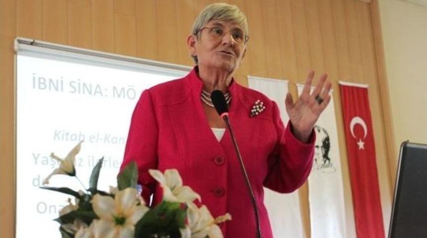 Prof.dr. Canan Karatay, Avanos&rsquo;ta D&uuml;zenlenen Sağlıklı Beslenme Konulu S&ouml;yleşiye Katıldı