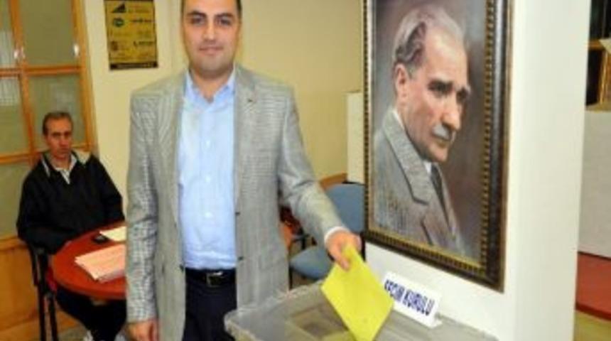 Eczacılar Odası Başkanı Tansu D&ouml;rtkol G&uuml;ven Tazeledi