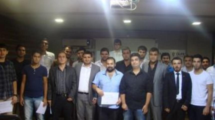 Gen&ccedil;lere Finansal Bilin&ccedil; Eğitimi