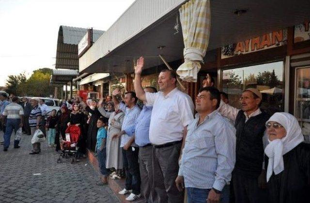 Hacı Adayları Dualarla Uğurlandı