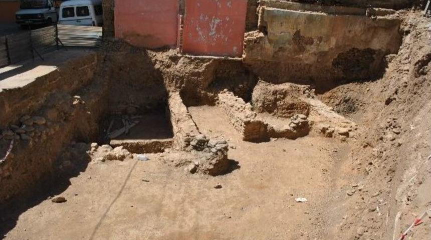 İnşaat Kazısından Tarih Fışkırdı