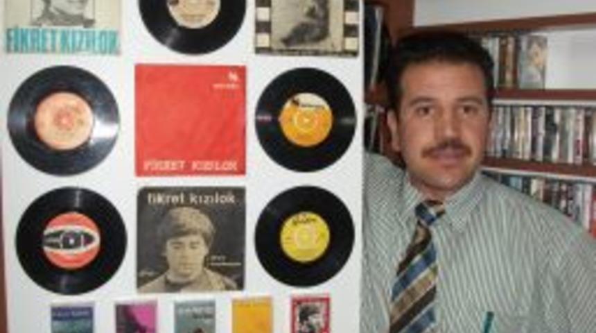 Fikret Kızılok Hayranı Anma I&ccedil;in Ankara&rsquo;dan Bodrum&rsquo;a Gitti