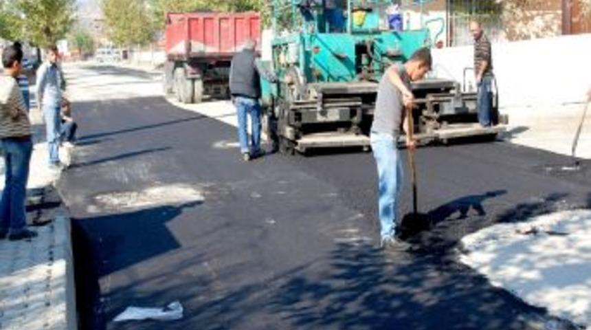 Başkan G&ouml;zen: Turhal'da Kaldırımsız Ve Asfaltsız Mahalle Kalmayacak