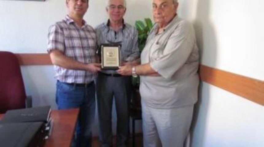 Ege Folklor Dernekleri Federasyonu'na &Ouml;d&uuml;l