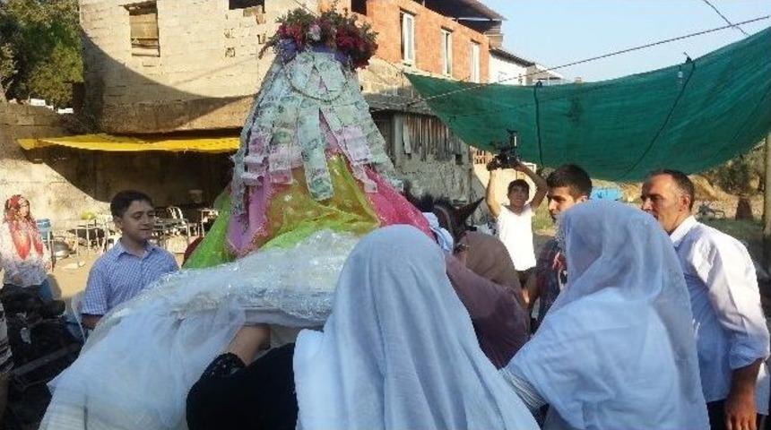 Y&ouml;r&uuml;kler Geleneklerinden Vazge&ccedil;miyor