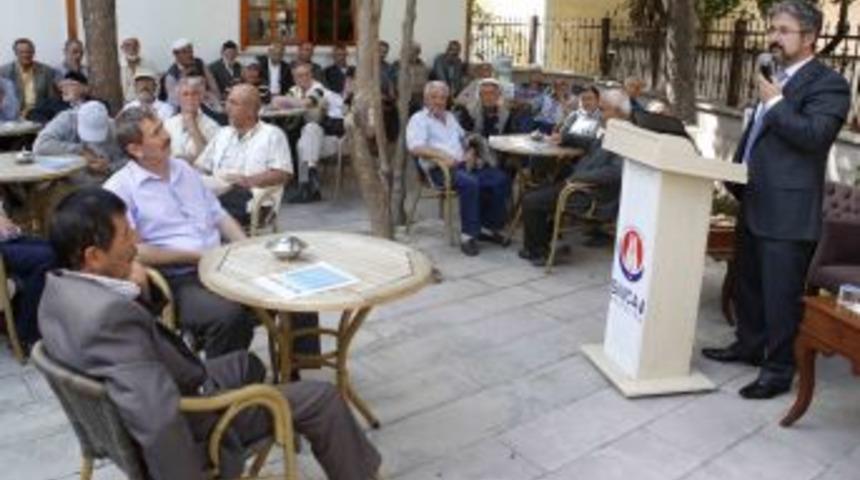 G&uuml;ng&ouml;rm&uuml;şler Konağı&rsquo;nda Sağlık Seminerleri S&uuml;r&uuml;yor