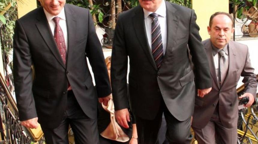 Kosova Ile T&uuml;rkiye Arasında &lsquo;Serbest Ticaret Anlaşması&rsquo; Imzalanacak