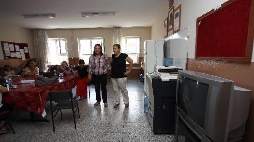 Bayraklı'da Eğitime Tam Destek