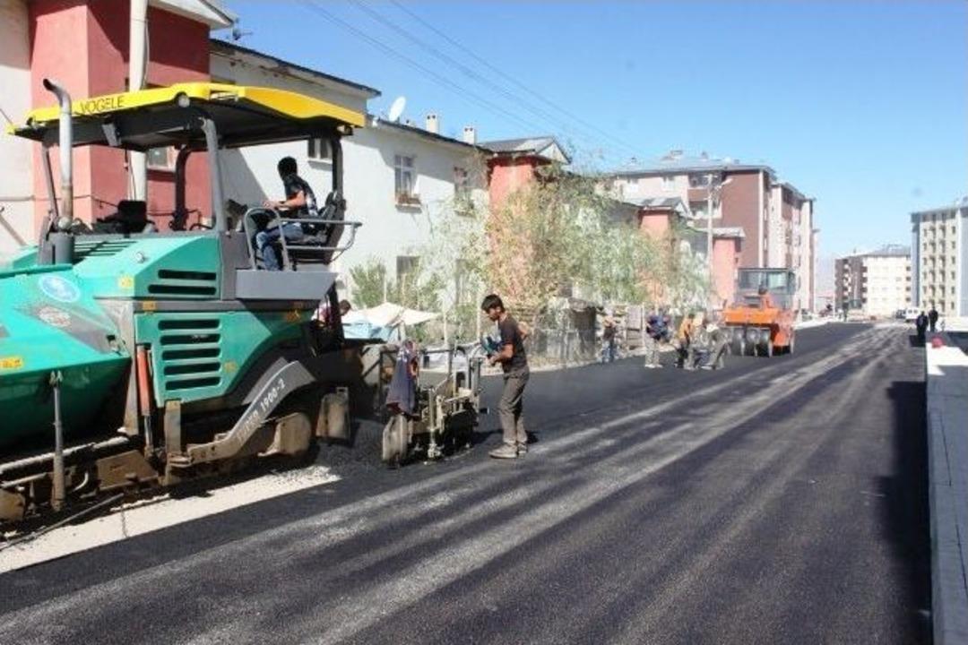 Paland&ouml;ken Belediyesinin &Ccedil;alışmaları Aralıksız S&uuml;r&uuml;yor