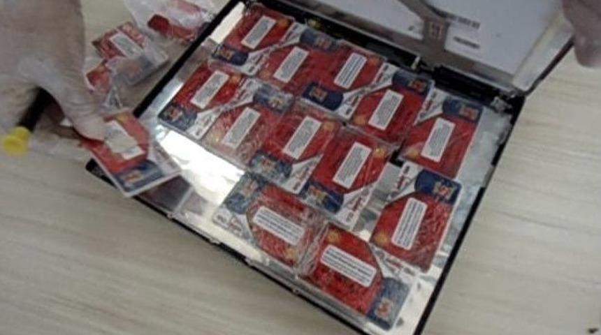 Sahte Kredi Kartı Oluşturan &Uuml;&ccedil; Zanlı Havalimanında Yakalandı