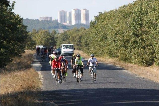 Pedallarını Temiz Bir Çevre İçin Çevirdiler