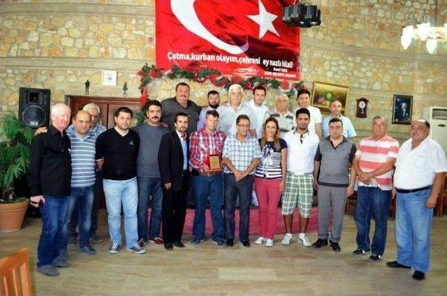 Gazeteci Aydınışık’a Meslektaşlarından Pastalı Veda