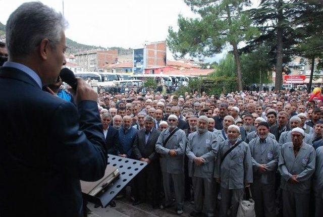 Gözyaşları İle Kutsal Topraklara Uğurlandılar