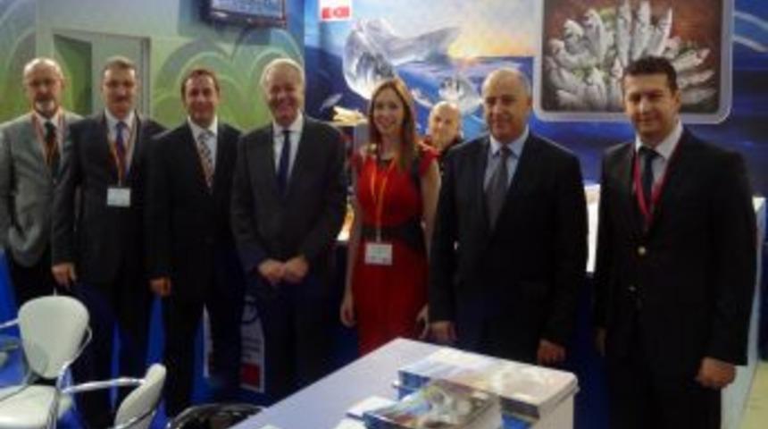 Ruslar T&uuml;rk Balığı Yiyecek