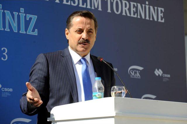 Bakan Çelik: Doğum Izni Ve Taşeron Düzenlemesi Ekim Ayında Meclis'te