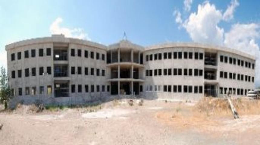 Kumluca Meslek Y&uuml;ksek Okulu İnşaatı Devam Ediyor