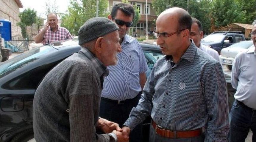 Vali Demirtaş, Tut İl&ccedil;esindeki Okulları İnceledi