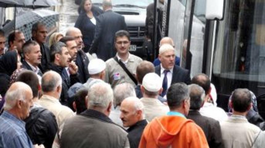 Artvin, Hacı Adaylarını Uğurladı