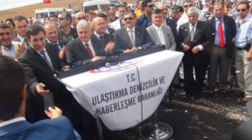 4 Bakan, Hasankeyf'te K&ouml;pr&uuml; Ve Viyad&uuml;k Temel Atma T&ouml;renine Katıldı