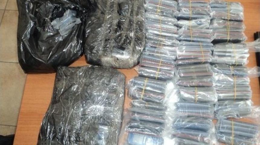 Buharkent&rsquo;te 248 Adet Ka&ccedil;ak Telefon Ele Ge&ccedil;irildi