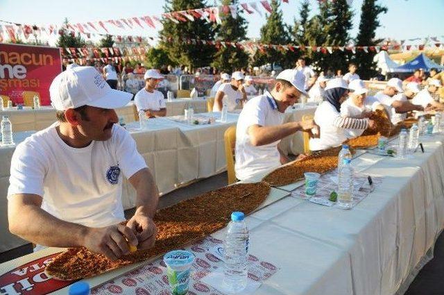 En Lezzetli Lahmacun Gaziantep’te Yenilir