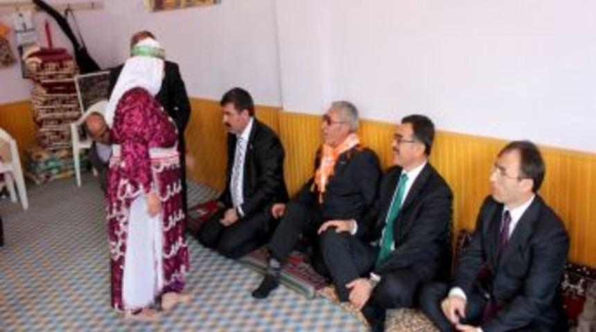 Balıkesir Valisi Turhan Cemevi A&ccedil;ılış T&ouml;renine Katıldı