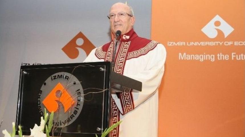 İzmir Ekonomi'de Yeni Akademik Yıl Heyecanı