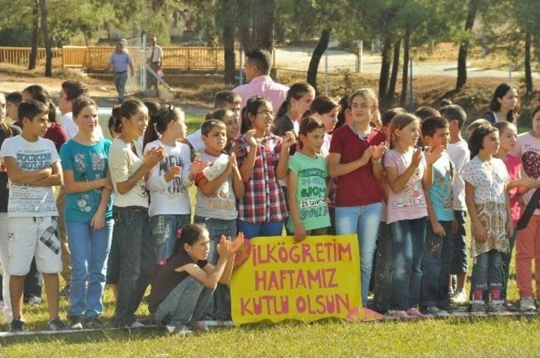 Milas'ta İlk&ouml;ğretim Haftası Rengarenk Kutlanıyor