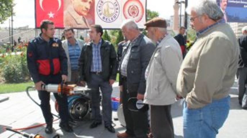 1936 Model Itfaiye Aracı Büyük Ilgi Gördü