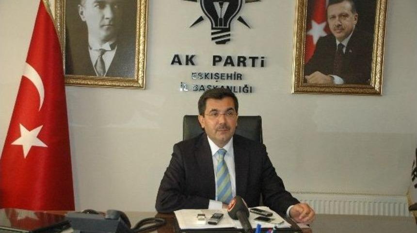 Ak Parti&rsquo;de Halk G&uuml;n&uuml; Uygulaması