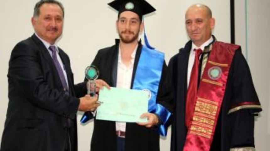 T&uuml;rkiye&rsquo;nin Ilk &Ccedil;ift Diplomalı 12 &Ouml;ğrencisi Diplomalarını Aldı