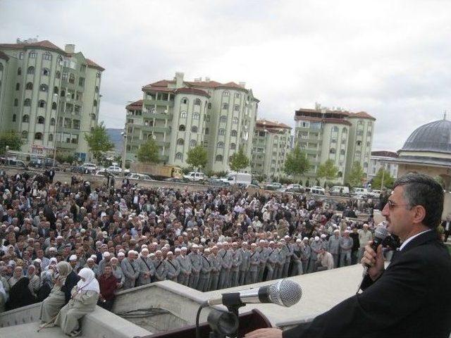 Kastamonu'da 180 Hacı Adayı Dualarla Uğurlandı