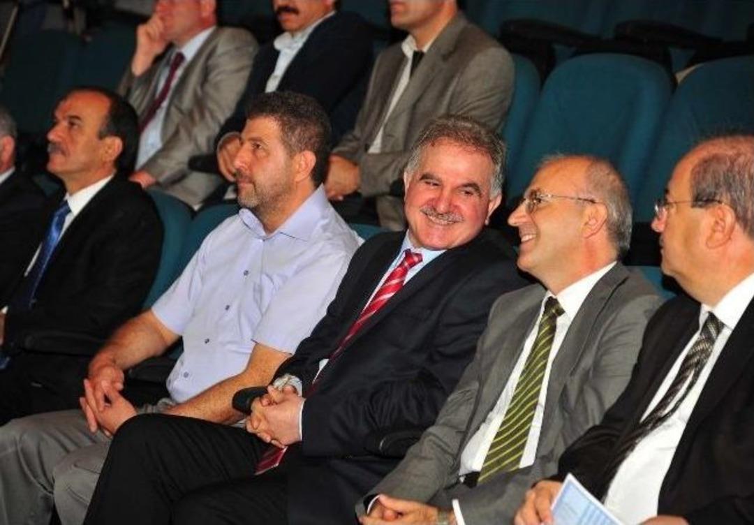 İki Bin &Uuml;niversiteli İşe Yerleştirildi