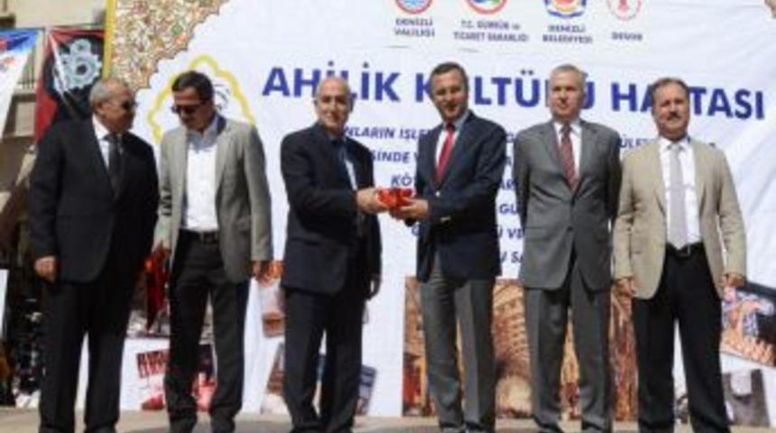 Denizlili Esnaflar 700 Yıllık Ahilik Geleneğini Devam Ettiriyor