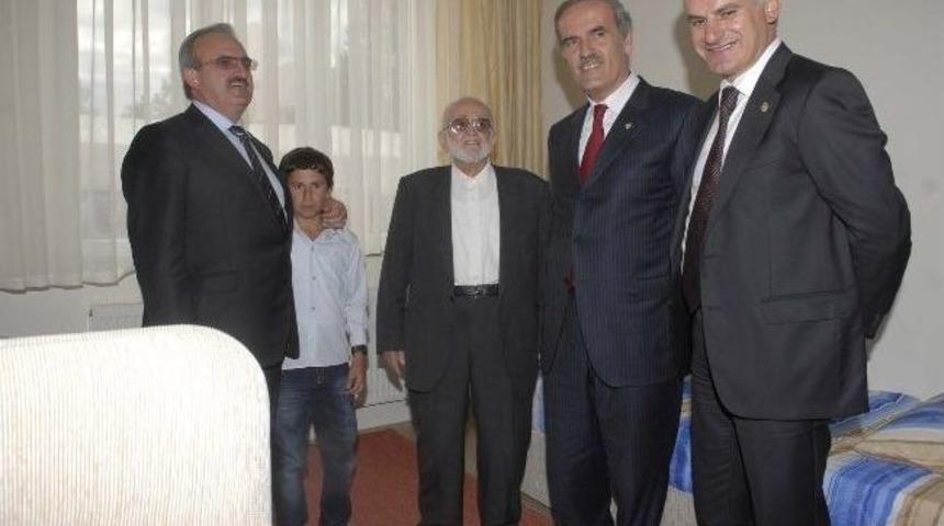 Milletvekilinin Dedesinden Eğitime Destek