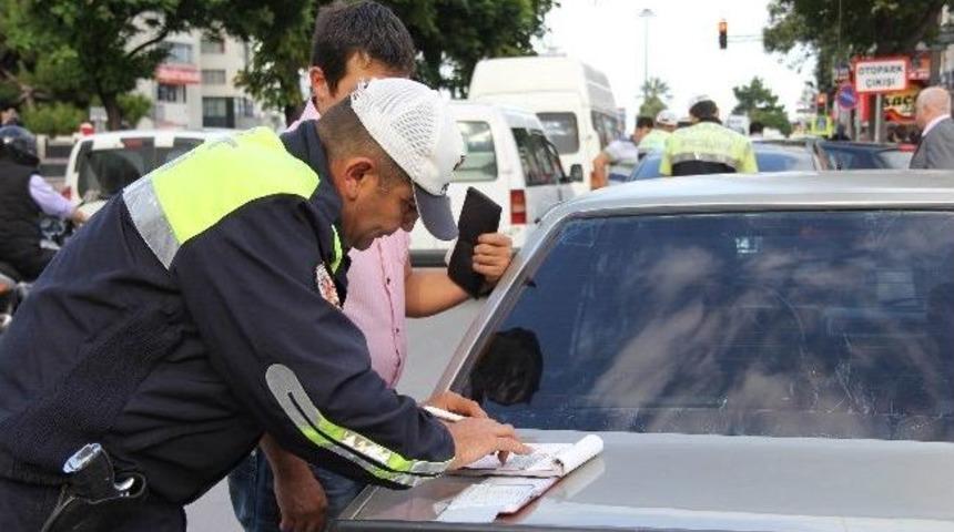 Emniyet Kemeri Takmayan S&uuml;r&uuml;c&uuml;lere Ceza Yağdı