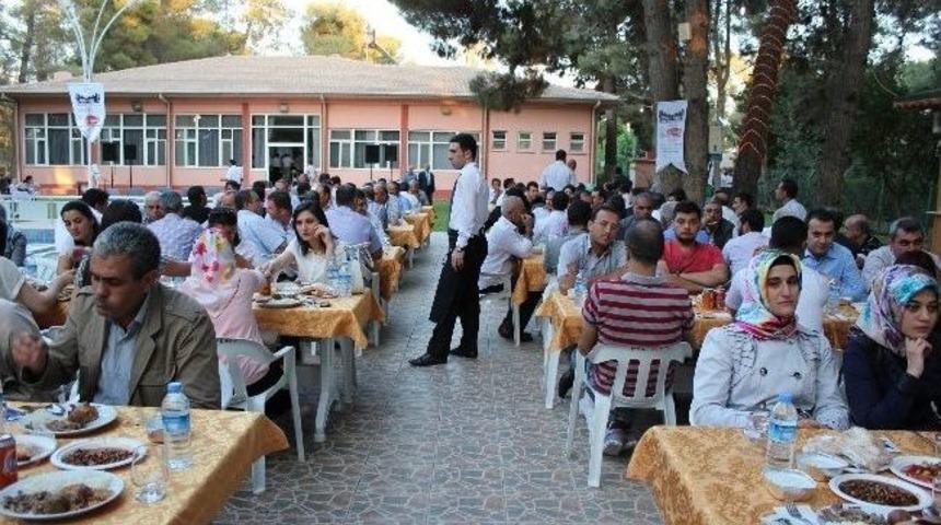 Ceylanpınar&rsquo;da &Ouml;ğretmenlere Moral Yemeği