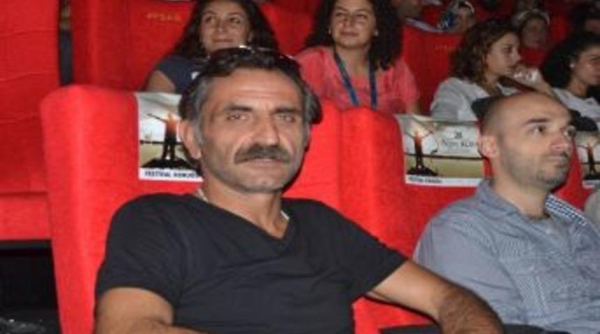 Memati Adana'da Alışveriş Yaptı, Film İzledi