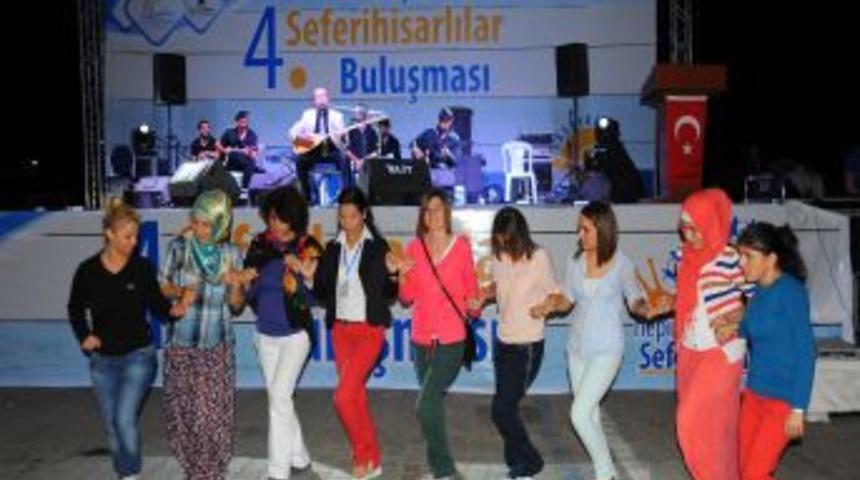 Seferihisar 4. K&uuml;lt&uuml;rler Buluşması Devam Ediyor