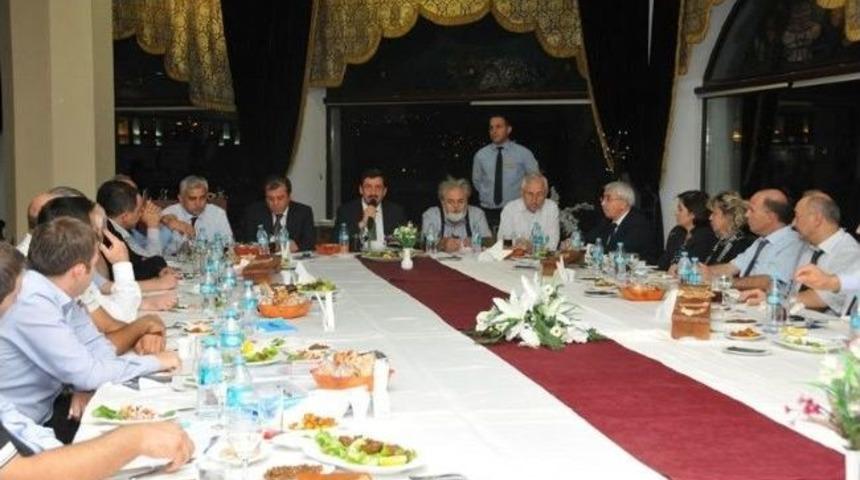 Yeni İmar Y&ouml;netmeliği İ&ccedil;in Ke&ccedil;i&ouml;ren&rsquo;de Toplandılar