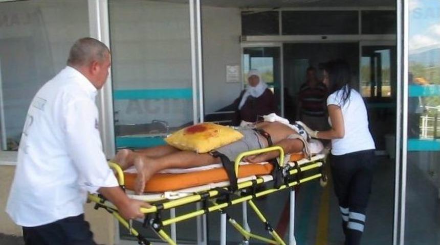 Ağa&ccedil;tan D&uuml;şen Şahıs Bah&ccedil;e Demirinin &Uuml;zerine &Ccedil;akıldı