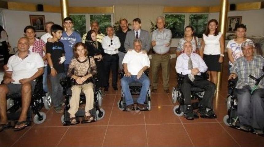 Konak'ta Mutluluk G&ouml;zyaşları