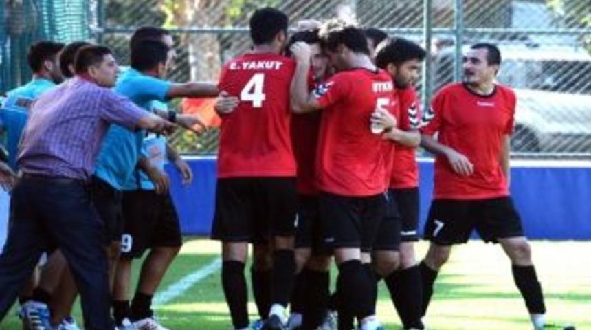 Muratpaşa, Isparta&rsquo;dan 3 Puanla D&ouml;nd&uuml;