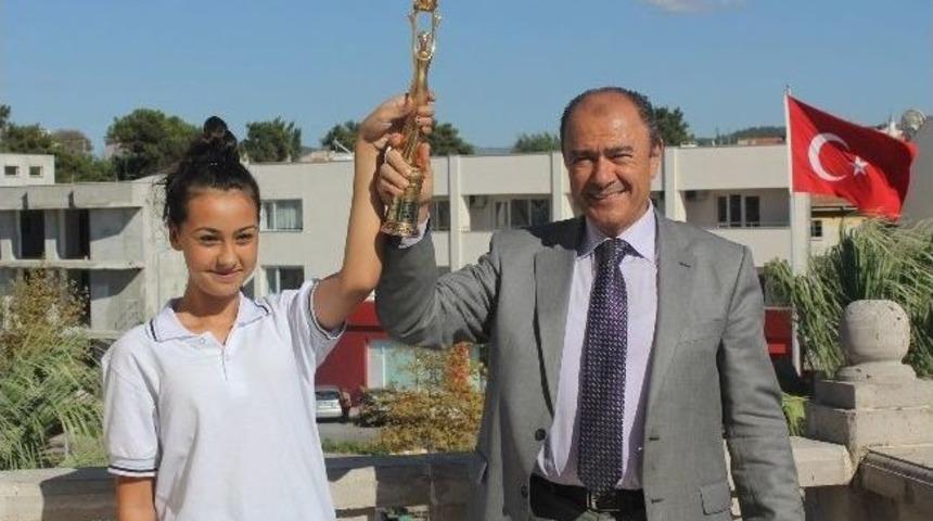 Altın Koza&rsquo;lı Melis Urla'nın Gururu Oldu