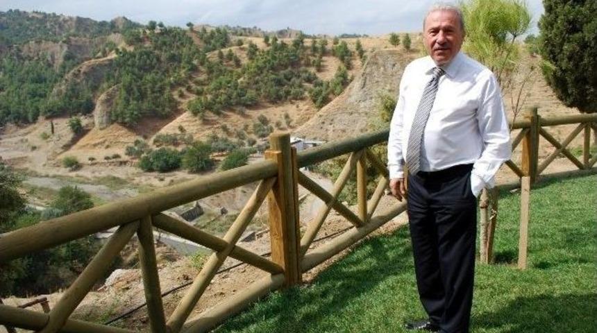 Salihli Belediye Başkanı Okay, Seyir Tepesi&rsquo;ni Tanıttı