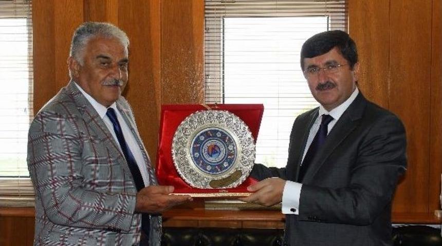 Vali &Ouml;z&rsquo;den Kt&uuml; Ve Avrasya &Uuml;niversitelerine Ziyaret