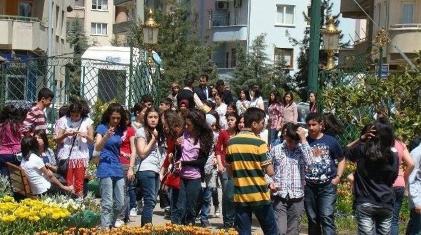 Yeni &Ccedil;iftlerin G&ouml;zde Mekanı &lsquo;botanik Bah&ccedil;esi&rsquo;