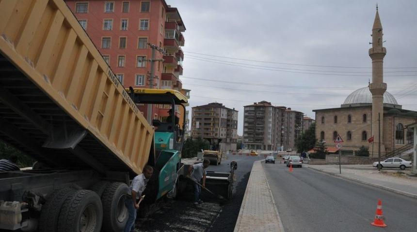 Asfaltlama &Ccedil;alışmaları Devam Ediyor