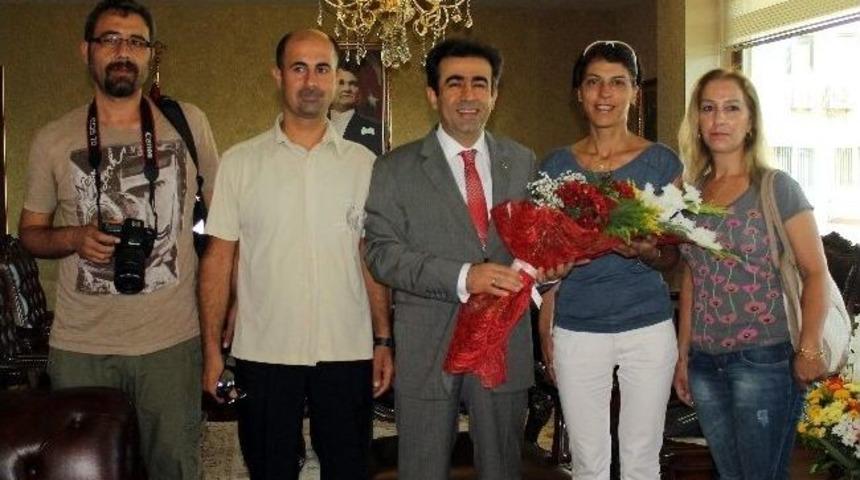 Merbisder Y&ouml;netiminden Vali G&uuml;zeloğlu'na Teşekk&uuml;r Ziyareti